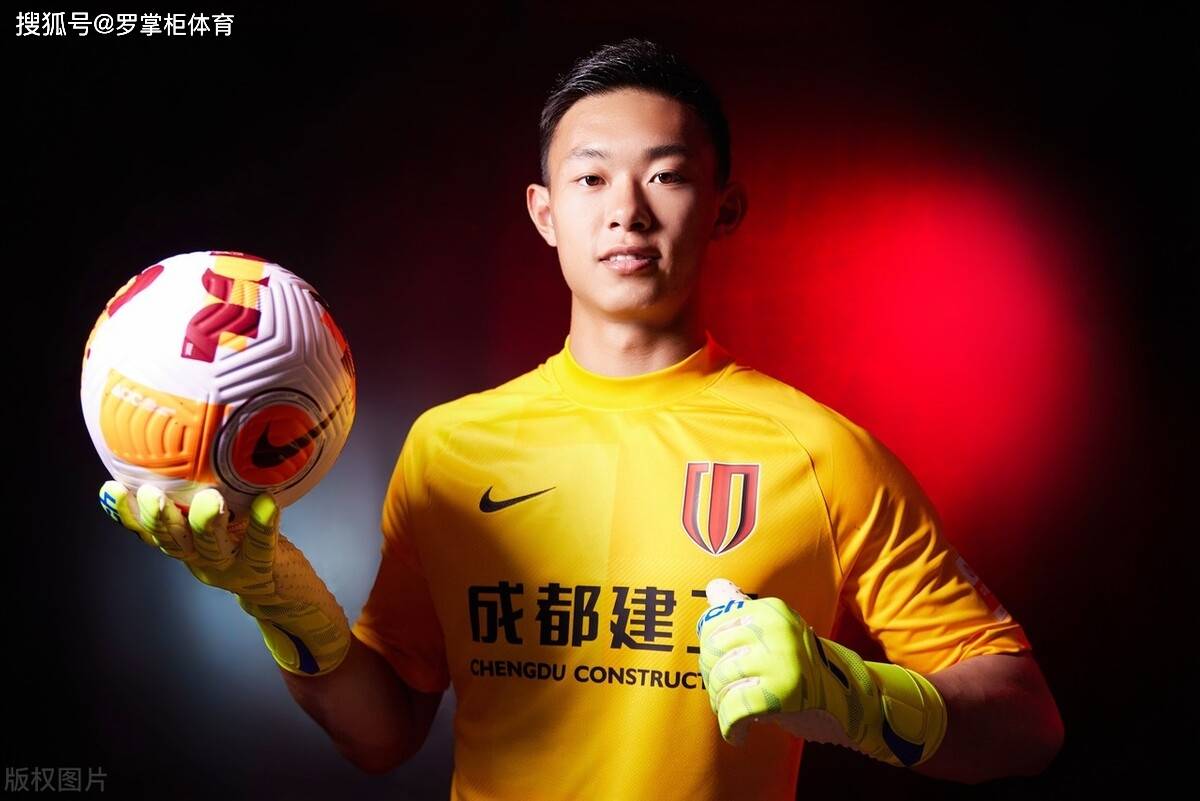 包含里程碑夜成都蓉城官宣签约，荷甲今夜刷纪录，目标明确，数据趋势出现新变化的词条-开云